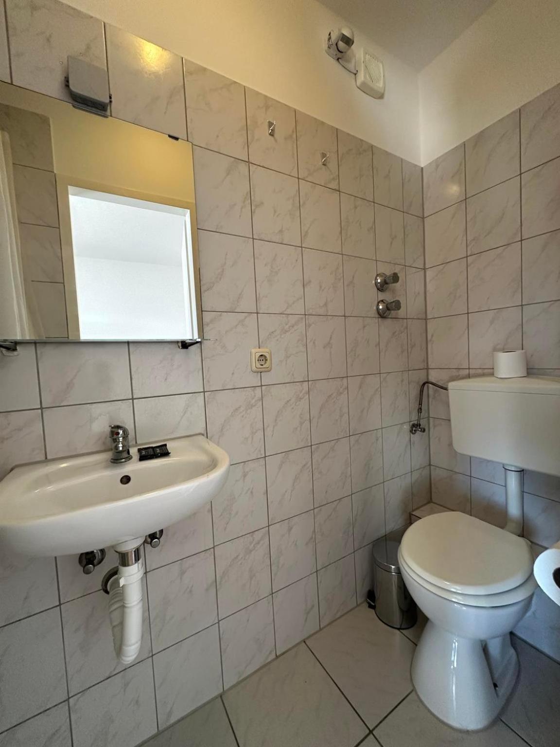 Budget Olympia Park Apartmenthostel 53 * München